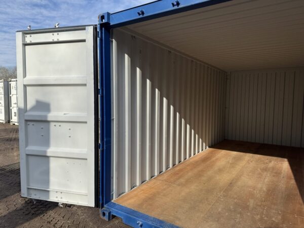 20′ x 8′ x 8.5′ Tall– New Shipping/Storage Container – Wind and Watertight – BLUE - Image 5