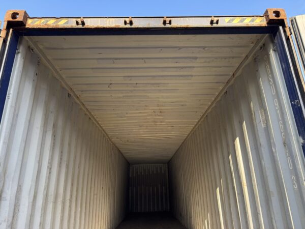 40′ x 8′ x 9.5′ Tall –Used *High Cube* Shipping / Storage Container-Wind and Watertight – BLUE - Image 6