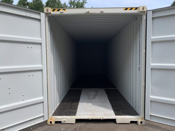 30′ x 8′ x 9.5′ Tall – New *High Cube** Shipping/Storage Container – Wind and Watertight-WHITE - Image 3